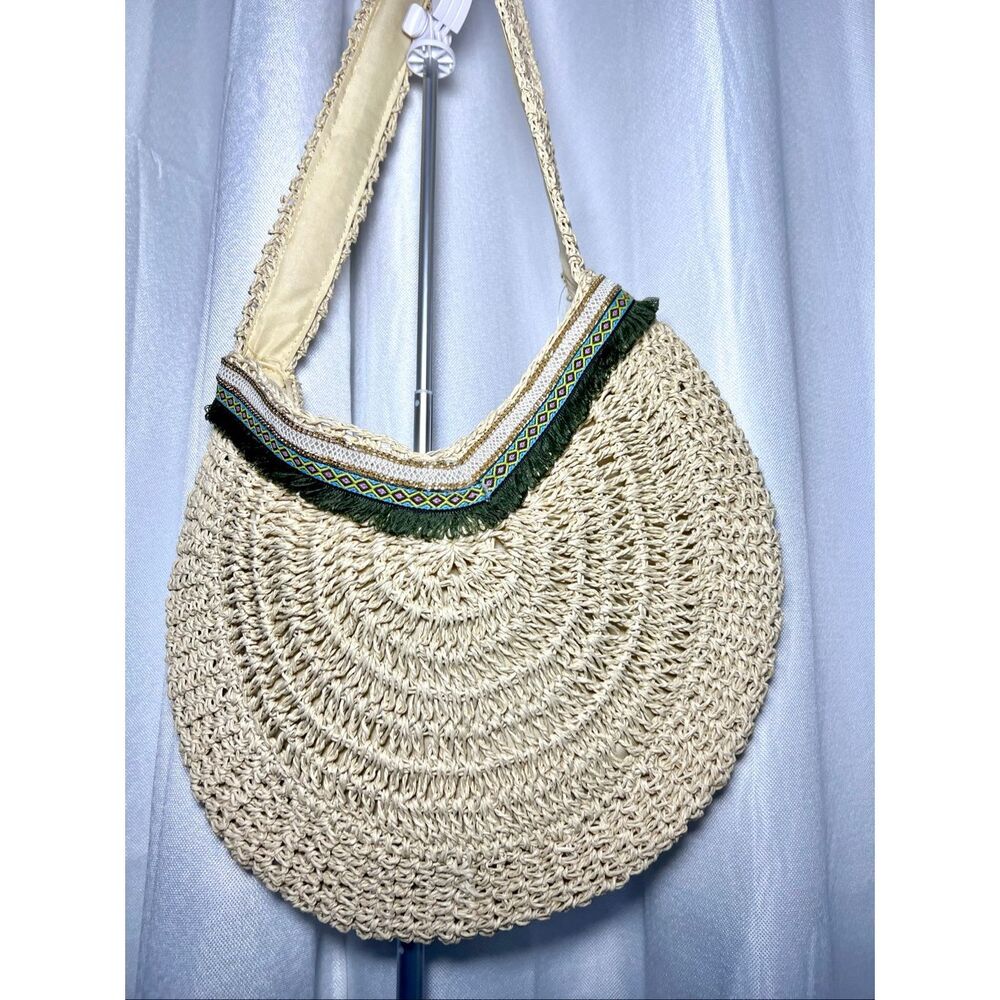 Woven Straw / Grass Tote, Rounded Boho Purse/ Bag, Beaded Thailand Shoulder Purs - Picture 4 of 7